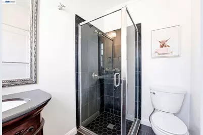 5814 Fleming Ave, Oakland, CA 94605 - Photo 37