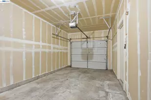 5350 Dunlay Dr, Sacramento, CA 95835 - Photo 35