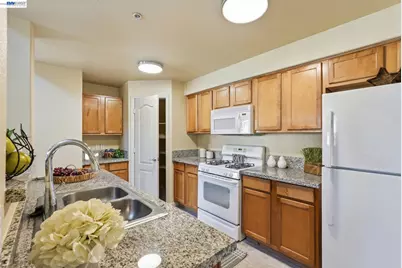 5350 Dunlay Dr #412, Sacramento, CA 95835 - Photo 13