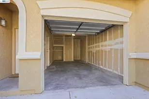 5350 Dunlay Dr, Sacramento, CA 95835 - Photo 37