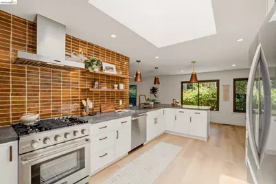 1085 Brookwood Road, Oakland, CA 94610 - Photo 13
