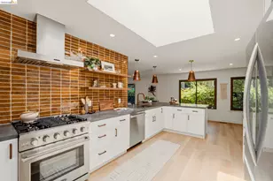 1085 Brookwood Rd, Oakland, CA 94610 - Photo 13