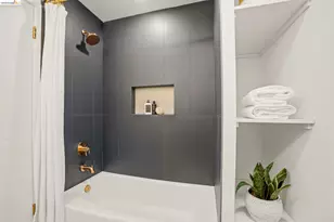 1085 Brookwood Rd, Oakland, CA 94610 - Photo 35