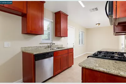 5311 78th St, Sacramento, CA 95820 - Photo 3