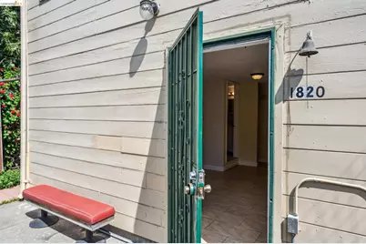 1820 International Blvd, Oakland, CA 94606 - Photo 5