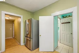 1820 International Blvd, Oakland, CA 94606 - Photo 9