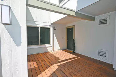 3320 Kimberly Way, San Mateo, CA 94403 - Photo 3