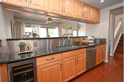 3320 Kimberly Way, San Mateo, CA 94403 - Photo 15