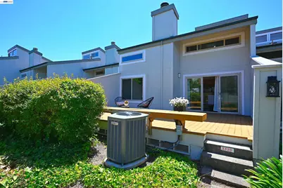 3320 Kimberly Way, San Mateo, CA 94403 - Photo 23