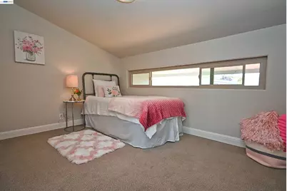 3320 Kimberly Way, San Mateo, CA 94403 - Photo 47