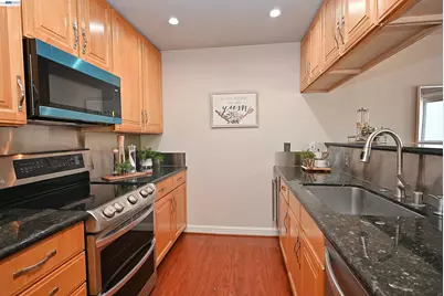 3320 Kimberly Way, San Mateo, CA 94403 - Photo 13