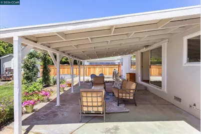 17381 Via La Jolla, San Lorenzo, CA 94580 - Photo 21