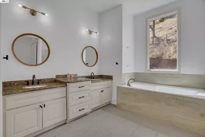 16800 Marsh Creek Rd, Clayton, CA 94517 - Photo 13