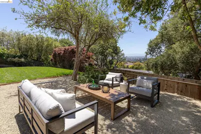 110 Somerset Rd, Piedmont, CA 94611 - Photo 65