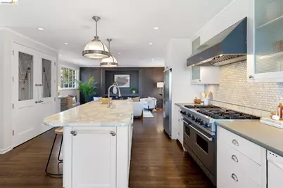 110 Somerset Rd, Piedmont, CA 94611 - Photo 23