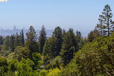 110 Somerset Rd, Piedmont, CA 94611 - Photo 13