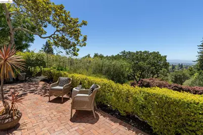 110 Somerset Rd, Piedmont, CA 94611 - Photo 57