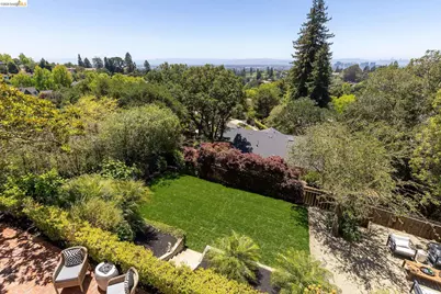 110 Somerset Rd, Piedmont, CA 94611 - Photo 61