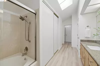 2487 Heathrow Ln, San Leandro, CA 94577 - Photo 35