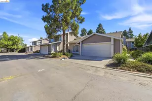 2487 Heathrow Ln, San Leandro, CA 94577 - Photo 3