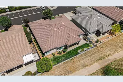 979 Centennial Dr, Brentwood, CA 94513 - Photo 33