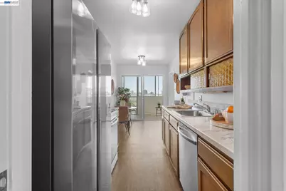 2137 Otis Drive #302, Alameda, CA 94501 - Photo 15