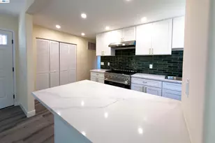 43387 Lindenwood St, Fremont, CA 94538 - Photo 5