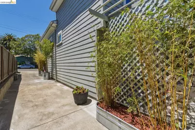 1116 20th St, Oakland, CA 94606 - Photo 39