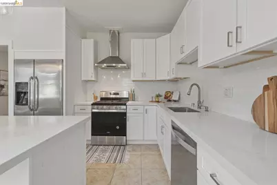 1116 20th St, Oakland, CA 94606 - Photo 9