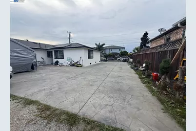 674 Clara, Oakland, CA 94603 - Photo 5