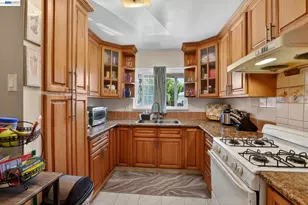 14391 Victoria Ct, San Jose, CA 95127 - Photo 7