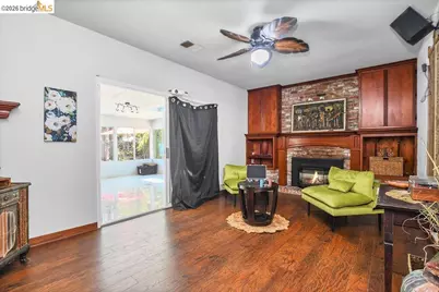 1249 Heavenly Dr, Martinez, CA 94553 - Photo 19