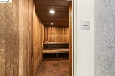 311 Oak St #520, Oakland, CA 94607 - Photo 39