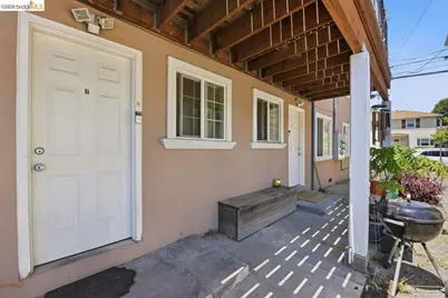 5936 Martin Luther King Jr Way, Oakland, CA 94609 - Photo 11