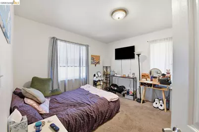 5936 Martin Luther King Jr Way, Oakland, CA 94609 - Photo 23