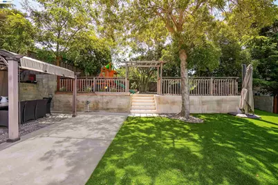 2120 Strang Ave, Castro Valley, CA 94578 - Photo 33