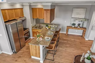 2330 University Ave, East Palo Alto, CA 94303 - Photo 13