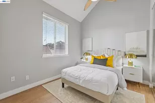 2330 University Ave, East Palo Alto, CA 94303 - Photo 19