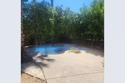 331 Avalon Cir, Pittsburg, CA 94565 - Photo 17