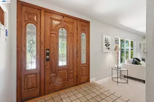 107 Hazelwood Pl, Moraga, CA 94556 - Photo 5