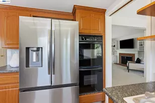 107 Hazelwood Pl, Moraga, CA 94556 - Photo 11