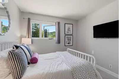 107 Hazelwood Pl, Moraga, CA 94556 - Photo 19