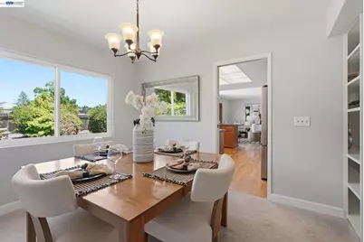 107 Hazelwood Pl, Moraga, CA 94556 - Photo 9
