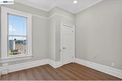 2836 Myrtle St, Oakland, CA 94608 - Photo 29