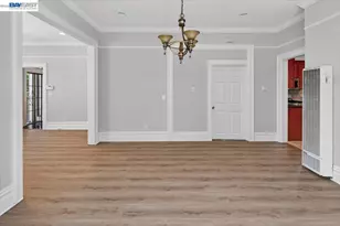 2836 Myrtle St, Oakland, CA 94608 - Photo 13