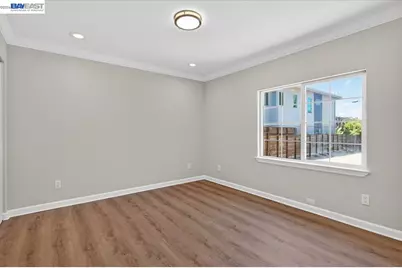 2836 Myrtle St, Oakland, CA 94608 - Photo 51