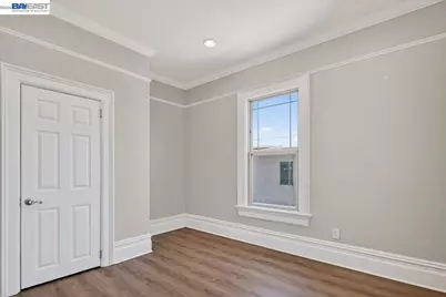 2836 Myrtle St, Oakland, CA 94608 - Photo 27