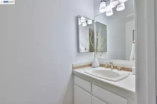 1327 Star Bush Ln, San Jose, CA 95118 - Photo 13