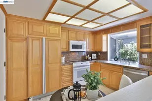 1327 Star Bush Ln, San Jose, CA 95118 - Photo 11