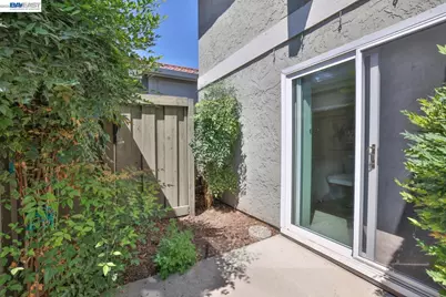 1327 Star Bush Ln, San Jose, CA 95118 - Photo 21